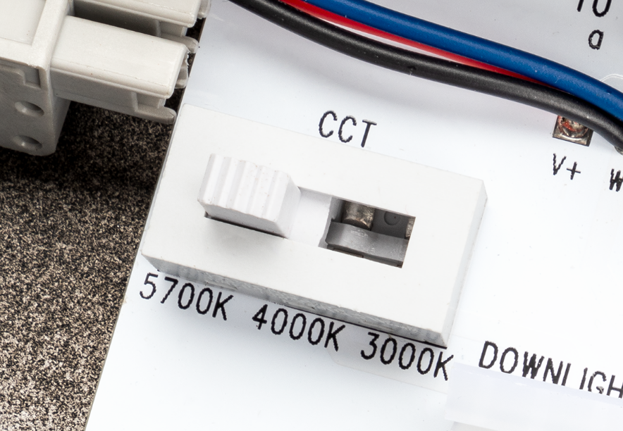 Wattage and colour switchable 